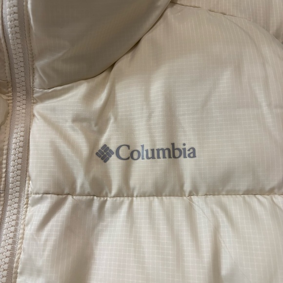 NWOT Columbia Women's Puffect Mid Vest - Picture 7 of 10